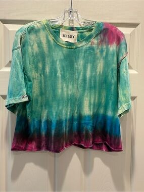 Riley Tie-Dye Cropped Tee in Teal & Pink